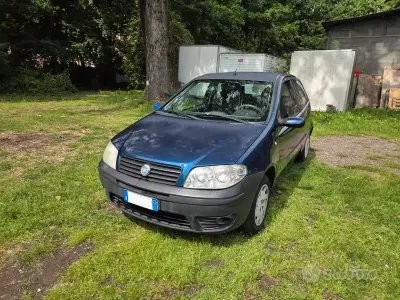 Usata Fiat Punto Classica 60 CV (44 kW) 2009 Blu Utilitaria