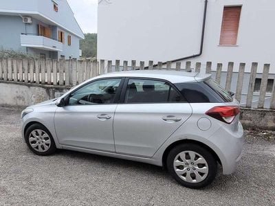 Usata Hyundai i20 Classic 75 CV (55 kW) 2016 Grigio Utilitaria