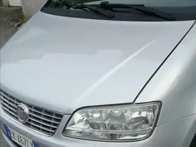Usata Fiat Idea Dynamic 95 CV (69 kW) 2011 Grigio Monovolume