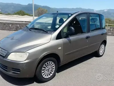 Gebraucht Fiat Multipla 103 PS (75 kW) 2009 Grau Van / Kleinbus