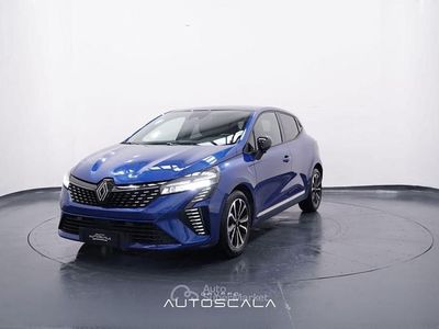 Usata Renault Clio V Techno 91 CV (66 kW) 2025 Blu iron Berlina
