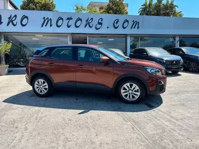 Usata Peugeot 3008 S 131 CV (96 kW) 2019 Marrone SUV
