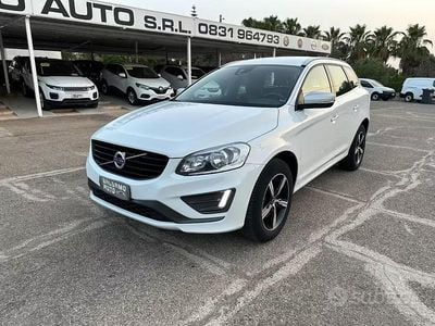 Usata Volvo XC60 R-Design Momentum 190 CV (139 kW) 2016 Nero SUV
