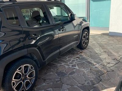Usata Jeep Renegade Limited 120 CV (88 kW) 2015 Nero SUV
