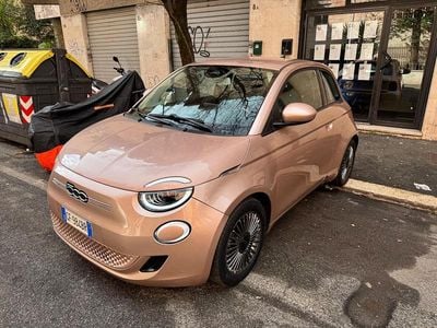Usata Fiat 500e Icon 86 kW (118 CV) 2021 Viola Berlina