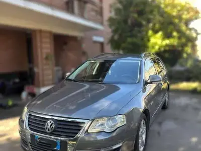 Usata VW Passat Comfortline 140 CV (102 kW) 2009 Argento Station wagon