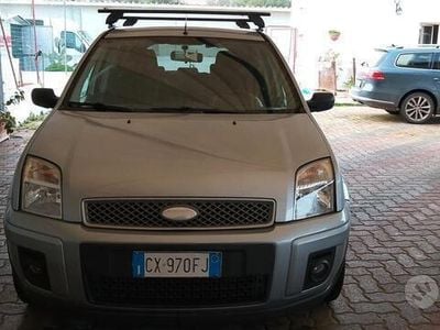 Usata Ford Fusion Collection 90 CV (66 kW) 2006 Grigio Berlina