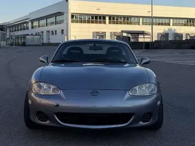 Usata Mazda MX5 110 CV (80 kW) 2002 Cabrio