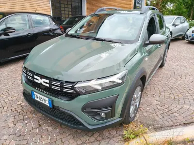Usata Dacia Sandero Extreme 101 CV (74 kW) 2023 Verde Berlina