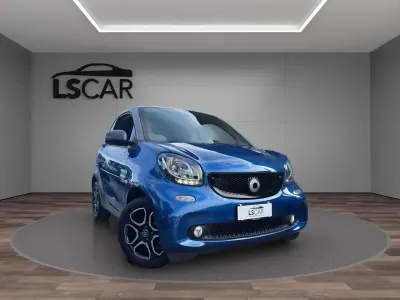 Usata Smart ForTwo Cabrio Prime 70 CV (51 kW) 2017 Blu Cabrio