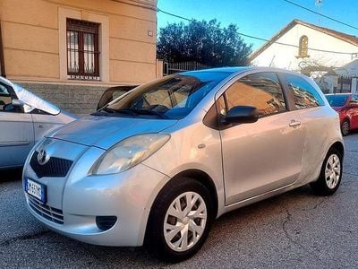 Usata Toyota Yaris 2008 Grigio Berlina