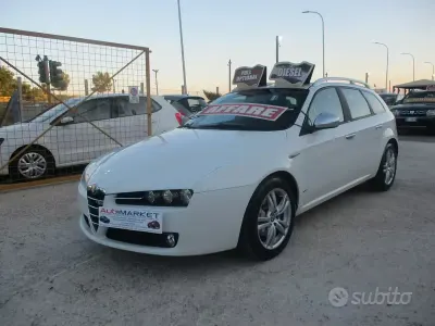 Usata Alfa Romeo 159 136 CV (100 kW) 2011 Bianco Station wagon