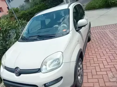 Usata Fiat Panda 4x4 75 CV (55 kW) 2013 Bianco Utilitaria