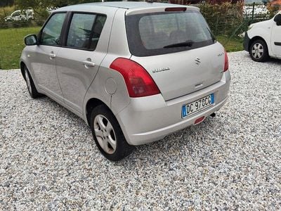Usata Suzuki Swift 2006 Grigio Utilitaria