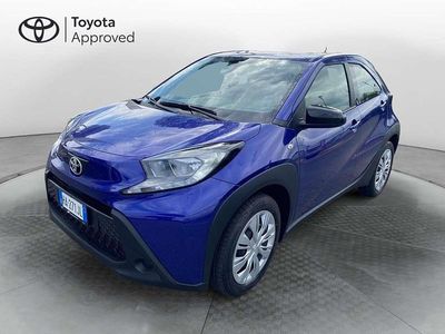 Nuova Toyota Aygo X Active 72 CV (52 kW) 2025 Blu/azzurro SUV