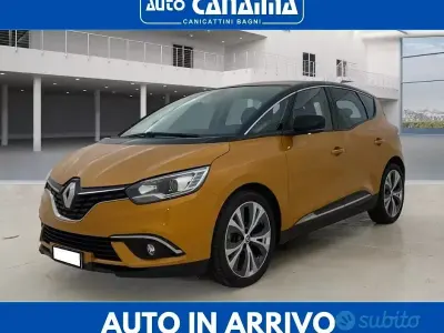 Usata Renault Scénic IV 110 CV (80 kW) 2018 Giallo Monovolume