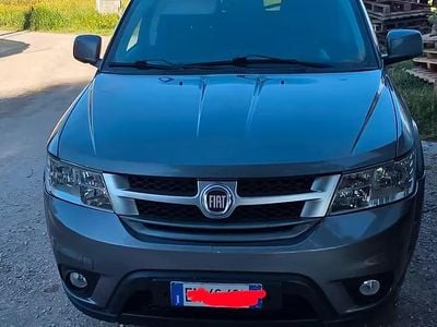 Usata Fiat Freemont 170 CV (125 kW) 2012 Grigio SUV