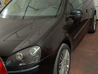 usata VW Golf V 2.0 tdi