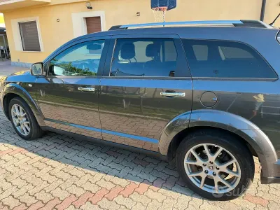 Usata Fiat Freemont 140 CV (102 kW) 2014 Grigio SUV