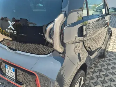 Usata XEV Yoyo 7 kW (10 CV) 2023 Nero Utilitaria