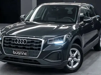 Usata Audi Q2 Ambiente 116 CV (85 kW) 2023 Grigio manhattan metallizzato SUV