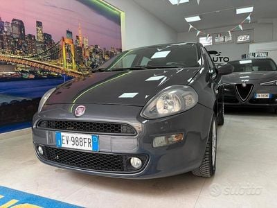 Usata Fiat Punto Lounge 77 CV (56 kW) 2014 Grigio Utilitaria