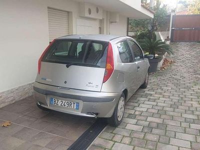 Usata Fiat Punto 60 CV (44 kW) 2002 Utilitaria