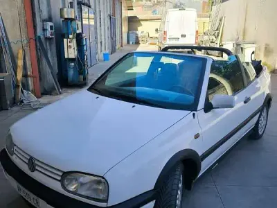 Usata VW Golf Cabriolet Classicline 101 CV (74 kW) 1997 Cabrio
