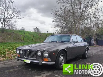 Usata Jaguar XJ6 245 CV (180 kW) 1972 Marrone Berlina