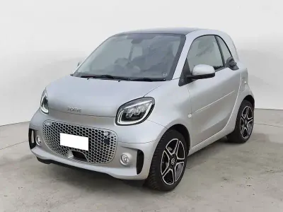 Usata Smart ForTwo Coupé 60 kW (82 CV) 2022 Grigio Utilitaria