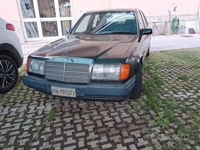 Usata Mercedes E200 1990