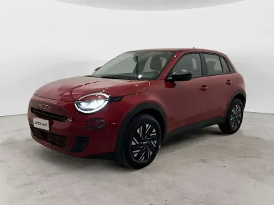 Usata Fiat 600 Business 101 CV (74 kW) 2025 Rosso SUV