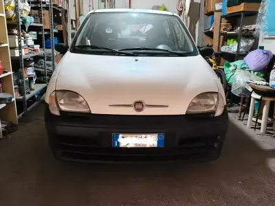 Usata Fiat 600 54 CV (39 kW) 2008 Bianco Utilitaria