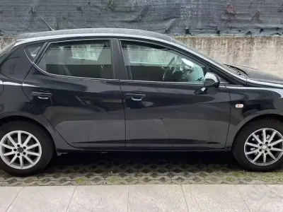 Second-hand Seat Ibiza 75 CP (55 kW) 2011 Negru Hatchback
