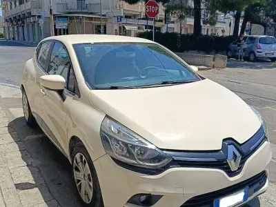 Usata Renault Clio IV 75 CV (55 kW) 2017 Berlina