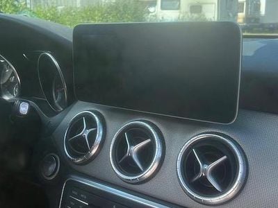 Usata Mercedes CLA200 136 CV (100 kW) 2017 Bianco Cabrio