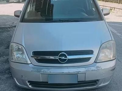 Usata Opel Meriva 90 CV (66 kW) 2005 Grigio Monovolume