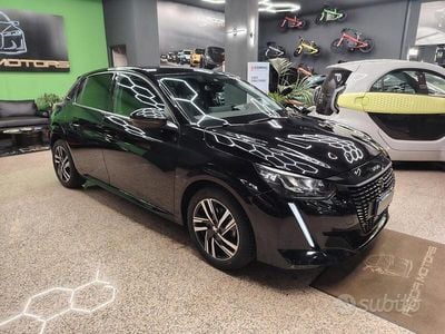 Nero Usata 2022 Peugeot 208 Allure Utilitaria | 14.999 € (Buon prezzo)