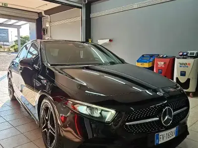 Usata Mercedes A220 190 CV (139 kW) 2019 Nero Berlina