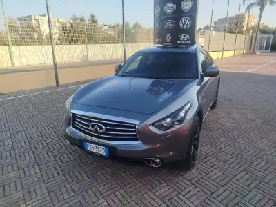 Usata Infiniti QX70 Premium 237 CV (174 kW) 2016 Nero SUV