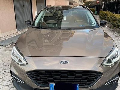 Usata Ford Focus Active 120 CV (88 kW) 2019 Grigio Berlina
