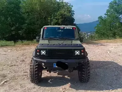 Usata Suzuki Jimny 102 CV (75 kW) 2022 Verde SUV