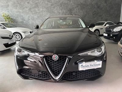 Usado Alfa Romeo Giulia Super 180 CV (132 kW) 2017 Negro Berlina