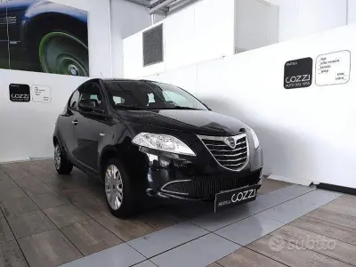 Usata Lancia Ypsilon Silver 69 CV (50 kW) 2013 Nero Utilitaria