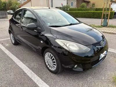 Usata Mazda 2 86 CV (63 kW) 2008 Nero Utilitaria