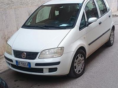 Usata Fiat Idea 69 CV (50 kW) 2008 Bianco Monovolume