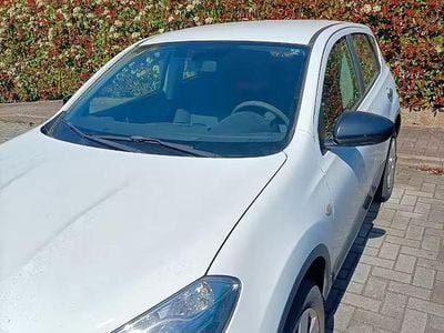 Usata Nissan Qashqai Visia 110 CV (80 kW) 2013 Bianco SUV