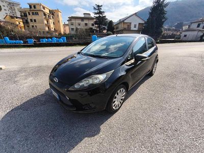 Begagnad Ford Fiesta 95 HK (69 kW) 2010 Svart Halvkombi