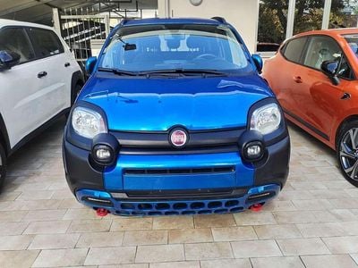 Begagnad Fiat Panda Cross Cross 69 HK (50 kW) 2024 Blå Halvkombi