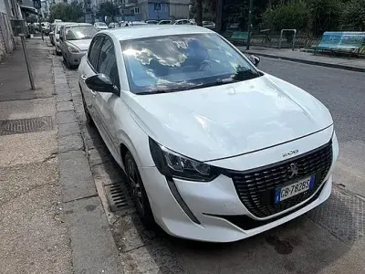Usata Peugeot 208 102 CV (75 kW) 2020 Bianco Utilitaria
